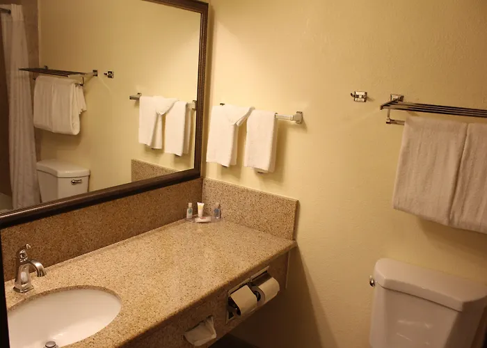 Americana Hotel