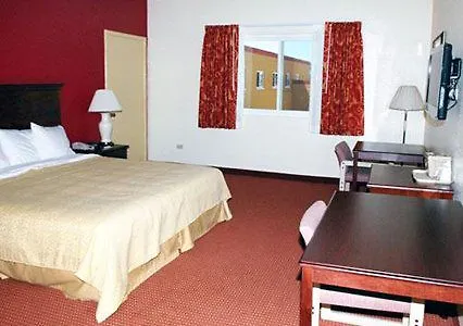 Americana Hotel 4*